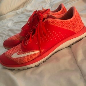 Wmns Nike FS Lite Run 2